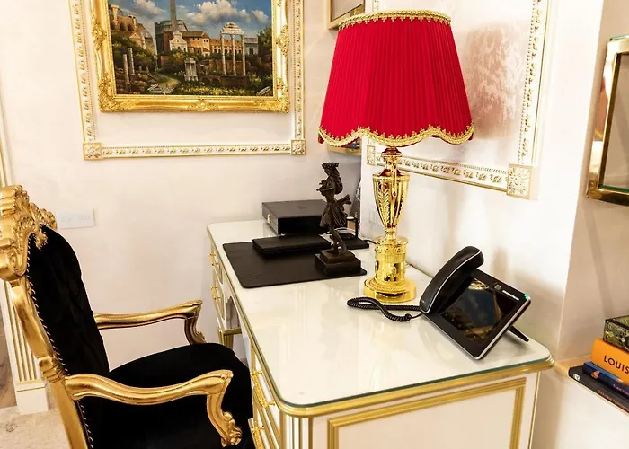 Royal Palace LuxuryГотель